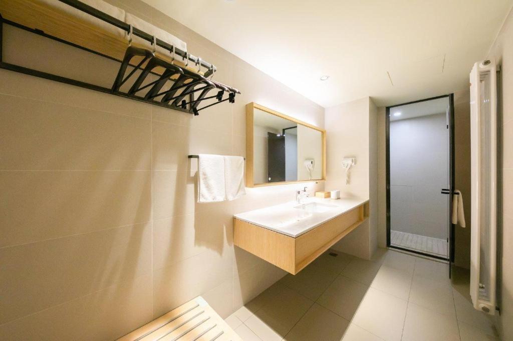 Ji Hotel Beijing Tiantan Екстериор снимка