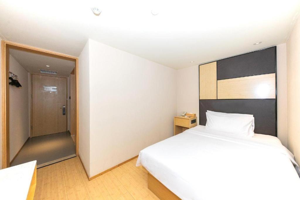 Ji Hotel Beijing Tiantan Екстериор снимка